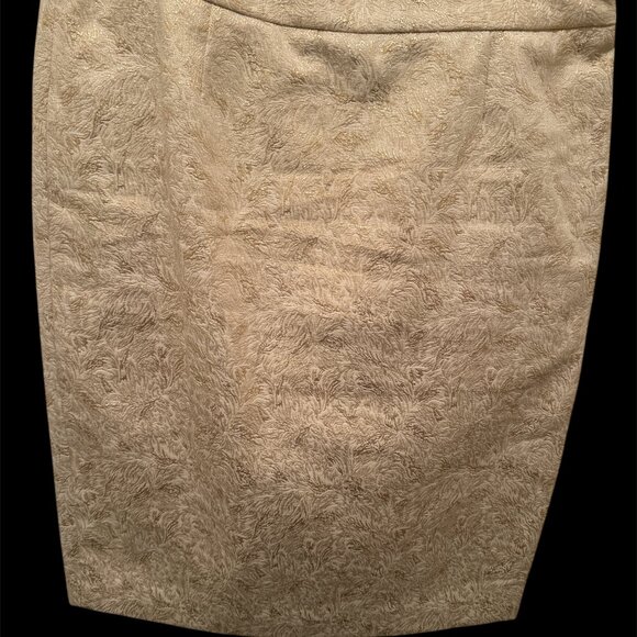 Beige & Gold Textured Blazer & Skirt Suit - Size 12 - Picture 6 of 16